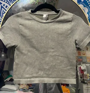 Ribbed Crop Top Gray thumbnail 1