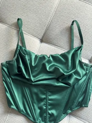 Urban Outfitters Top thumbnail 2