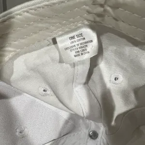 Mrs Hat White thumbnail 5