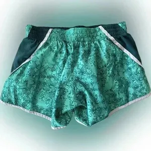 Nike Women's Running Shorts (160)​ thumbnail 2