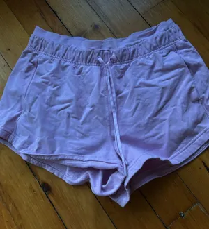 Lululemon Inner Glow High-Rise Shorts 10 pink, stain thumbnail 1