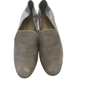 Lucky Brand Women's‎ Size 6 M Cahill Taupe Leather Loafer Flat Shoes thumbnail 2