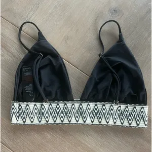 Topshop zigzag design band black bikini top thumbnail 2
