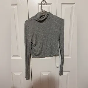 Sunday Best Cropped Ribbed Turtleneck Grey Size Large thumbnail 2