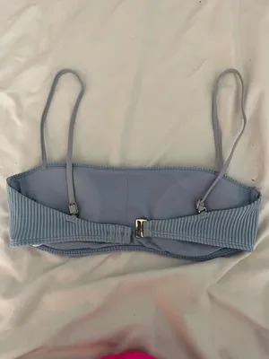 hollister bikini top  thumbnail 4