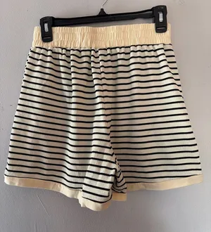 Amazon Set Two-Piece Knit thumbnail 1