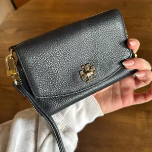 Tory Burch Black Leather Wallet with Gold Hardware Pebble thumbnail 1