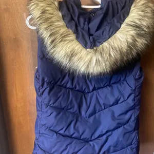 - Navy GAP puffer style vest with faux fur hood size small thumbnail 2