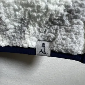 Lands’ End Women LARGE White Gray Sherpa Fleece Pullover Sweatshirt Holiday thumbnail 2