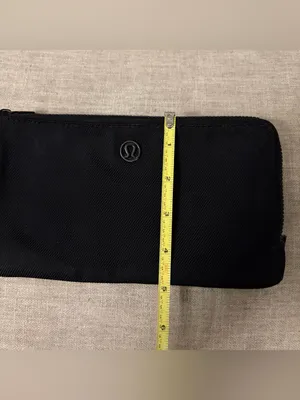 Lululemon Double Zipper Compartment Wristlet Black thumbnail 12