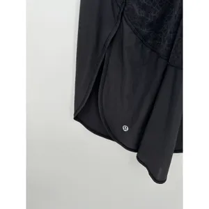 Lululemon Twist & Train Tank Women‎ Size 6 Black Workout Running Training thumbnail 5