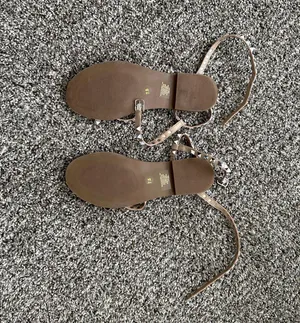 Steve Madden Women’s Travel Tan Sandal Strappy & Studded Sz 7.5 thumbnail 5