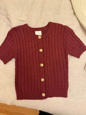 H&M Sweater thumbnail 1