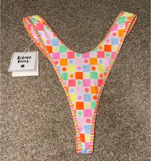 Kulani Kinis Bottoms thumbnail 1