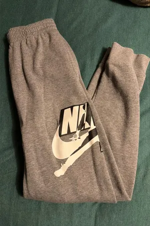 Jordan Nike sweatpants thumbnail 1
