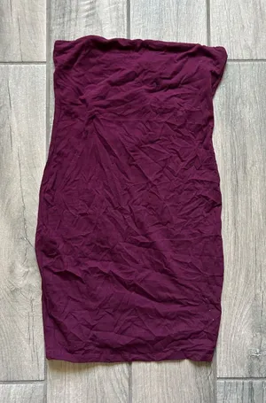 AKIRA Strapless Bodycon Dress in Plum thumbnail 1