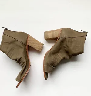 Clearwater Boots thumbnail 4