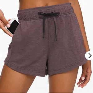 Lululemon Inner Glow Shorts Women's‎ Size 4 Heathered Antique Bark Activewear thumbnail 1