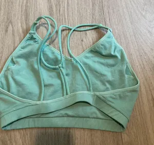 Sports bra thumbnail 2