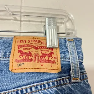 Levis 501 Womens Jeans Button Fly Blue Jeans Size 27x32 thumbnail 8
