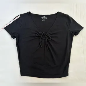 Hollister Co. Short Sleeve Keyhole Tie Cropped Tee - Black - S thumbnail 6