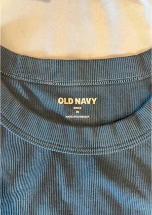 Old Navy Top Tank thumbnail 2