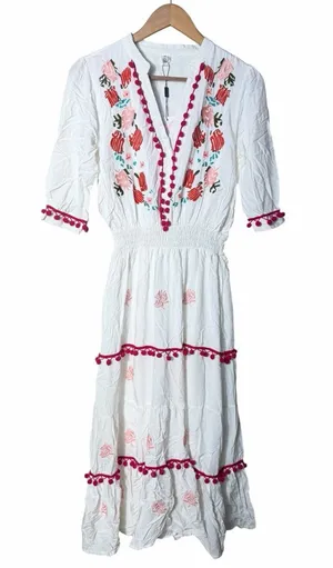 New Chicwish Stay Romance Embroidered Maxi Dress Size XS Boho Summer thumbnail 1