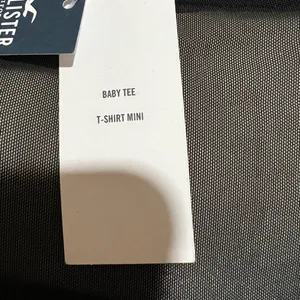 NWT Hollister Baby Tee- T-shirt mini size medium thumbnail 6