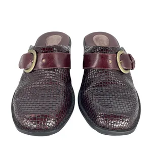 Clarks Artisan Collection Burgundy Leather Woven Clogs Buckle Mules Size 8M‎ thumbnail 4