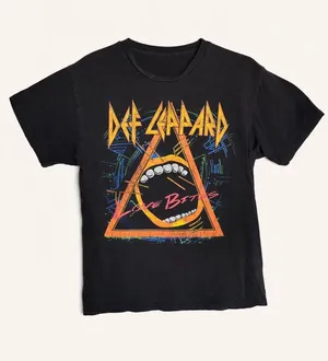 Def Leppard “Love Bites” Graphic Band Tee – Size S thumbnail 1