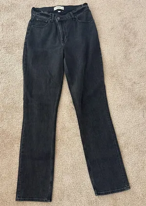 Abercrombie & Fitch Curve Love Ultra High Rise 90s slim Straight Jeans crossover thumbnail 1