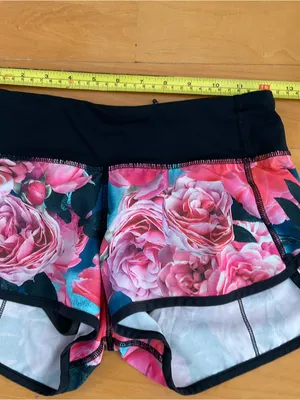 Lululemon Run: Speed Short *4-way Stretch Secret Garden / Black Sz 2 thumbnail 3