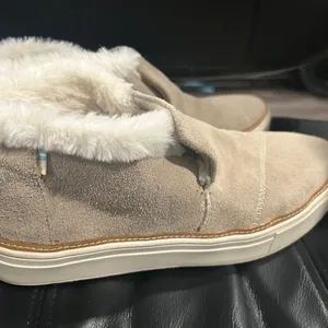 Toms Cream Furry Lined Shoes thumbnail 6