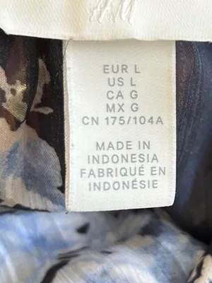 H&M black floral blouse with white and blue flowers, size L thumbnail 2