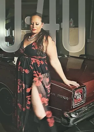 SheIn Black & Red dragon Floral Maxi Dress with Slit thumbnail 1