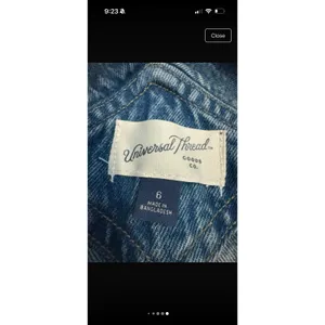 Universal Threads Denim Overalls Women's Size 6 Distressed Frayed Hem Overalls thumbnail 7