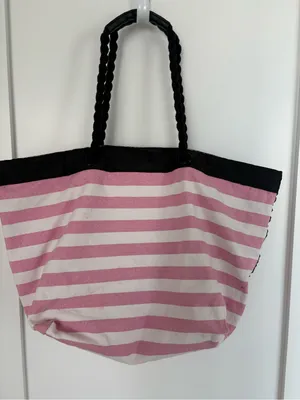 Victoria’s Secret tote bag thumbnail 2