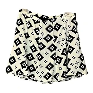 Show Me Your Mumu‎ Womens Large White Black Geometric Tribal Ikat Mini Skirt USA thumbnail 1