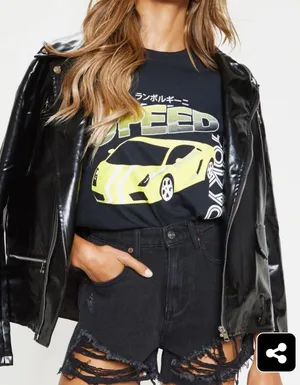 Pretty Little Thing Black High Waists Distressed Denim Shorts thumbnail 3