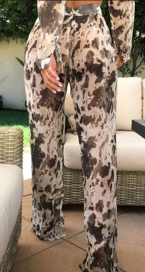 Pretty Little Thing Cover-Up Pants thumbnail 1