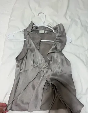 Aritzia Wilfred Top thumbnail 3