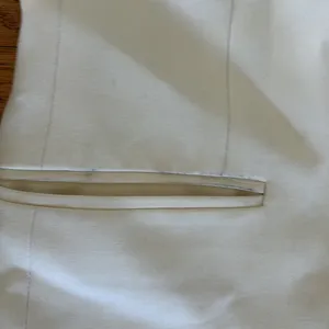 Theory white vest thumbnail 3