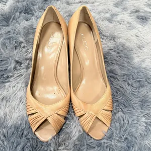 Aldo Peep Toe Wedge shoes sandals size 8 business business refined polished tan thumbnail 2