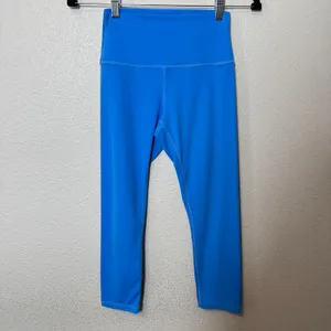 Sunzel Activewear Blue High Waisted Capri Leggings Athletic Workout Pants XS‎ thumbnail 3