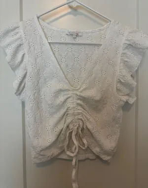 Cute White Top thumbnail 1