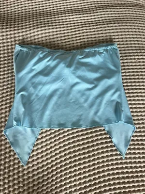 Light Blue Twist Front Strapless Top thumbnail 2
