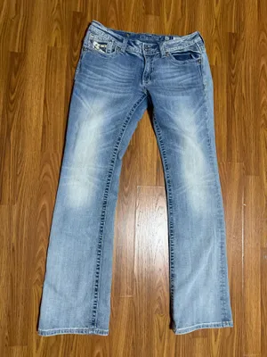 Miss Me Bootcut Low Rise Medium Wash Jeans Size 30. Embroidered, Embellished thumbnail 2