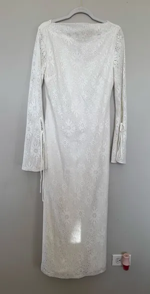 Ivory Lace Long-Sleeve Midi Dress thumbnail 1