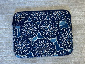 Vera Bradley Mini IPad Sleeve thumbnail 1