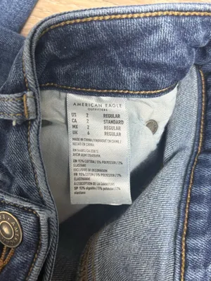 American Eagle Outfitters High-Waisted Jeans thumbnail 5